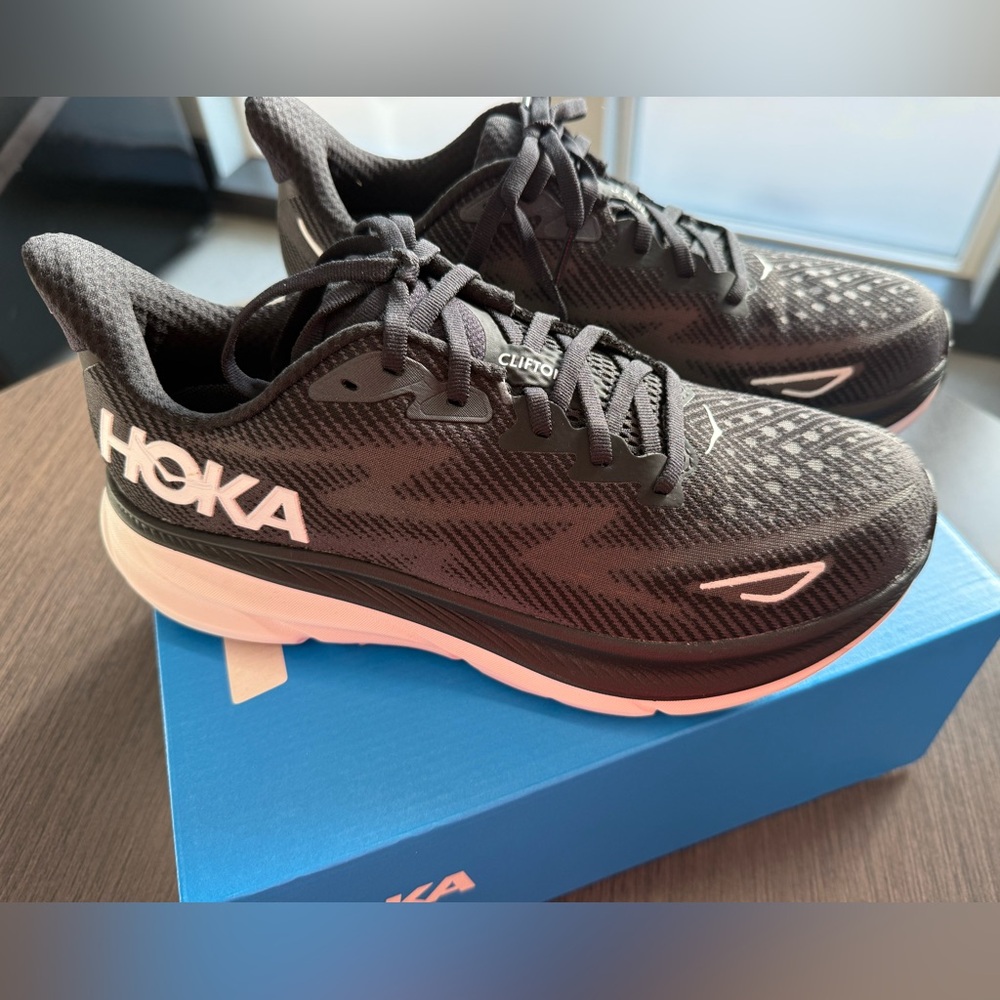 HOKA Clifton9